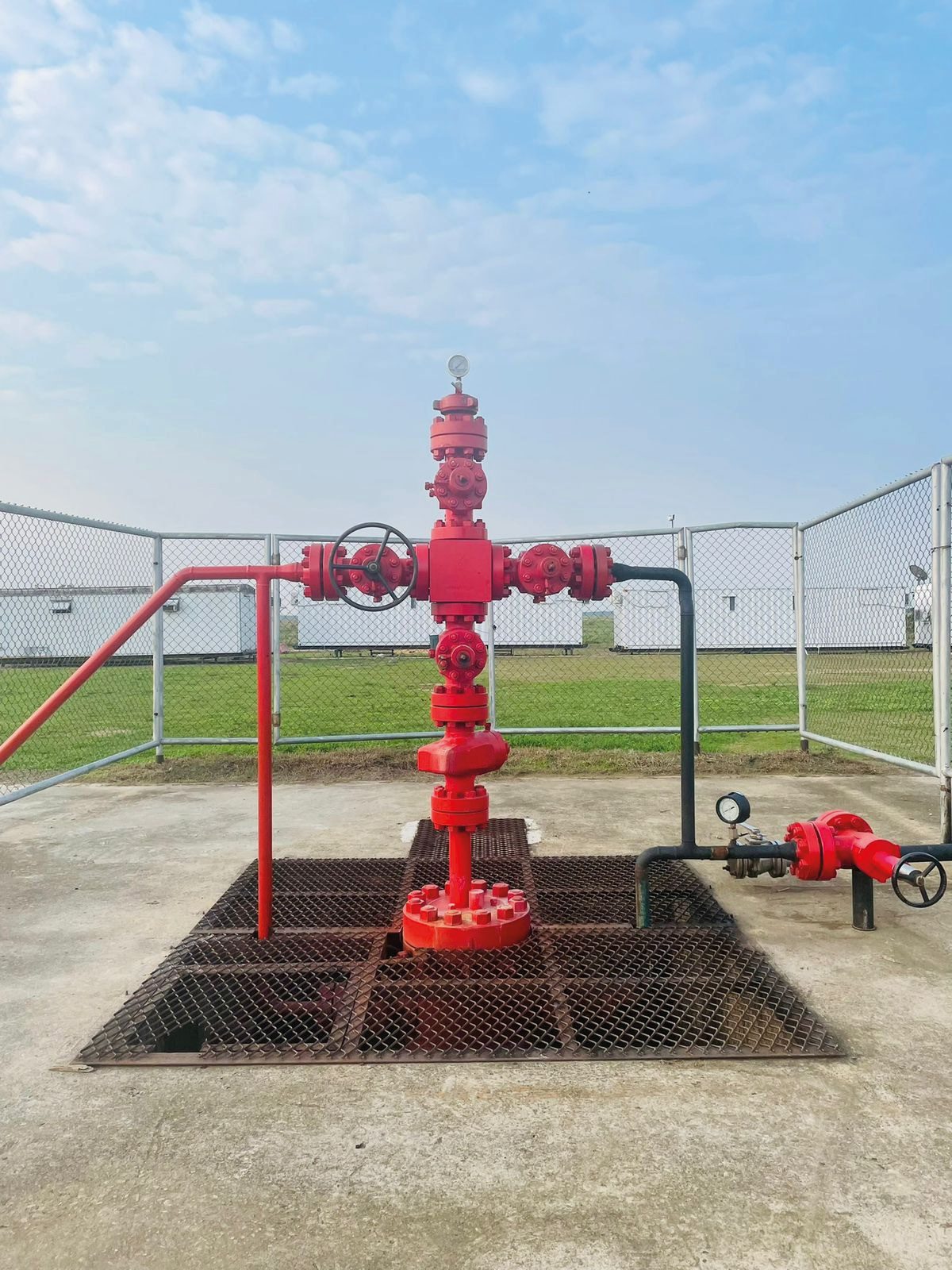Pozo Ojo de Tigre 2ST — wellhead at Hato Corozal